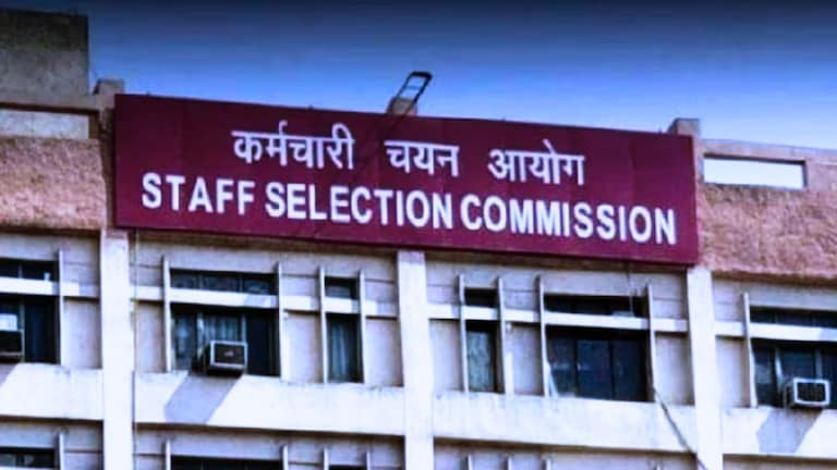 Govt Jobs : पदवीधरांसाठी 12 हजारहून अधिक पदांची भरती, कसा कराल अर्ज? Government Jobs