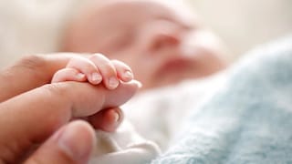 तीन महिन्यांच्या मुलीला घेऊन पळाला बाप, शेवटी नाल्यात सापडला मृतदेह Mumbai Tak