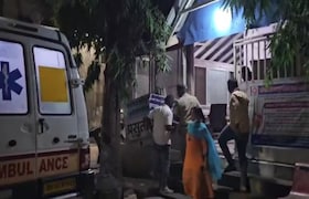सांगली : रुग्णालयाचं ड्रेनेज तुंबल्याने सफाई, पण भयंकर दृश्य दिसलं अन् सगळे हादरले Sangli Crime News