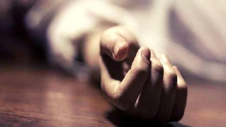 'माझ्यामागे तुझ्यासारखे 50 जण..', बायकोचे शब्द नवऱ्याच्या जिव्हारी; उचललं टोकाचं पाऊल 'व्हॅलेंटाइन डे'ला होणाऱ्या नवऱ्यासोबत वाद...