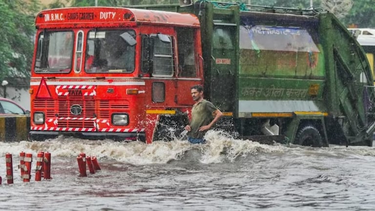 मुंबईची खबर : मान्सून नसतानाही मुंबईत मुसळधार पाऊस का कोसळतोय? Mumbai News