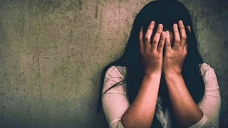 'त्याने कारमध्येच माझ्यावर...' डेप्युटी कलेक्टरचे कृत्य; 32 वर्षीय महिलेनं काय सांगितलं? Mumbai Tak