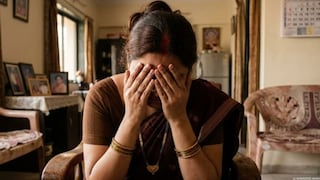 दहा महिने शौचालयात डांबलेल्या विवाहितेसोबत काय घडलं? Mumbai Tak