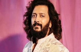 पार्टीत ‘तो’ टीशर्ट घातल्याने ट्रोलिंग, अखेर रितेश देशमुखने मागितली माफी; म्हणाला... Riteish Deshmukh apologizes