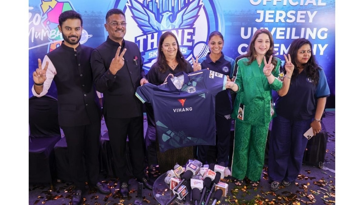 Ïmpact feature: WT20 महिला लीग : 'ठाणे स्कायरायझर्स'च्या जर्सीचे अनावरण महाराष्ट्राचे परिवहन मंत्री प्रताप सरनाईक यांच्या हस्ते