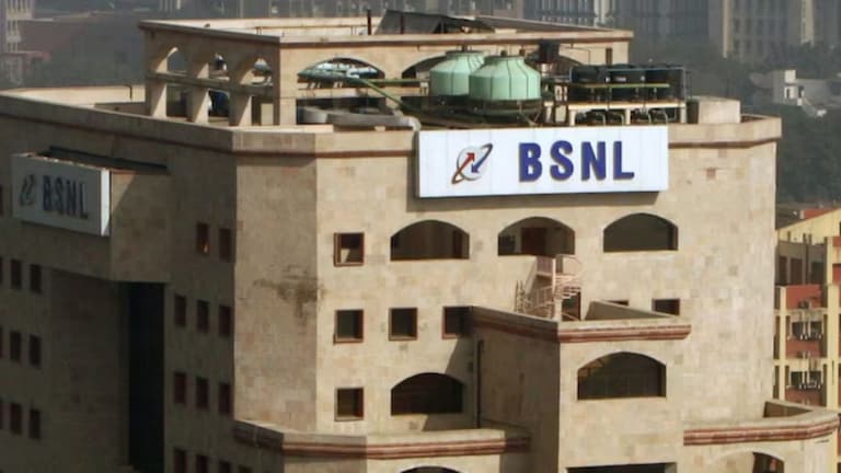 Govt Jobs : BSNL मध्ये भरती जाहीर, 2 लाख रुपयांहून अधिक पगार, 'हे' आहेत निकष Government Jobs