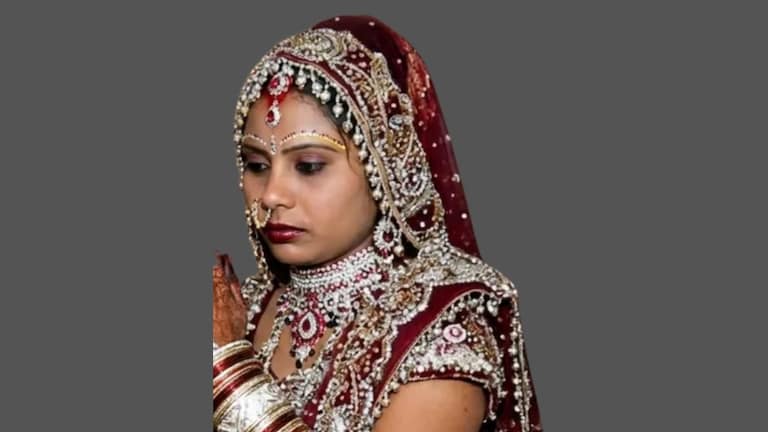 आधी नवऱ्याला संपवलं अन् नंतर पोहोचली मंदिरात, नीलमने असं का केलं? Crime News