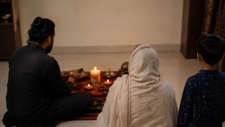 शारीरिक संबंध ठेवले तर मुलाचा आजार..., विकृत बाबाचं भयंकर कृत्य! Mumbai Tak