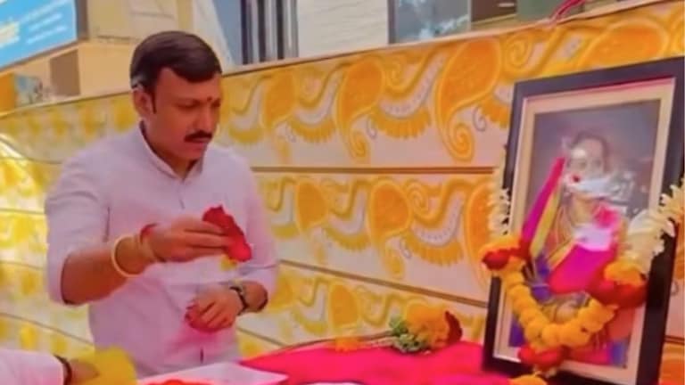 'गदारीचा शिक्का लावून...', ओमराजे निंबाळकरांनी 'तो' व्हिडीओ शेअर करताच कमेंट्सचा पाऊस Omraje Nimbalkar