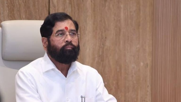 Breaking News: 'ऑपरेशन टायगर'बाबत आताच्या घडीची सगळ्यात मोठी अपडेट, नेमकं काय अडलं? breaking news biggest update right now regarding operation tiger eknath shinde party shiv sena decided not to make any official announcements citing technical reasons