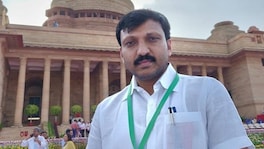 ठाकरेंचे 6 खासदार फुटले पण ट्रोलर्सने सोशल मीडियावर ओमराजेंचाच बाजार का उठवला? विषय लईच गंभीर! six mps from uddhav thackeray shiv sena rebelled yet why is omraje nimbalkar one facing most trolling on social media