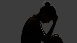 न्याय मागायला गेलेल्या महिलेवर पोलिसाकडून लैंगिक अत्याचार अन्.. Crime News