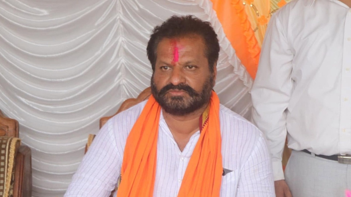 'कुणाला खुमखुमी असेल तर...' नागेश आष्टीकरांची दमदाटी, हाणामारीची भाषा