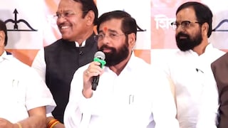 'तीनच आमदार गायब आहेत का?', ठाकरेंच्या बैठकीवरुन शिंदे खळखळून हसले, मोठी हिंट दिली Mumbai Tak