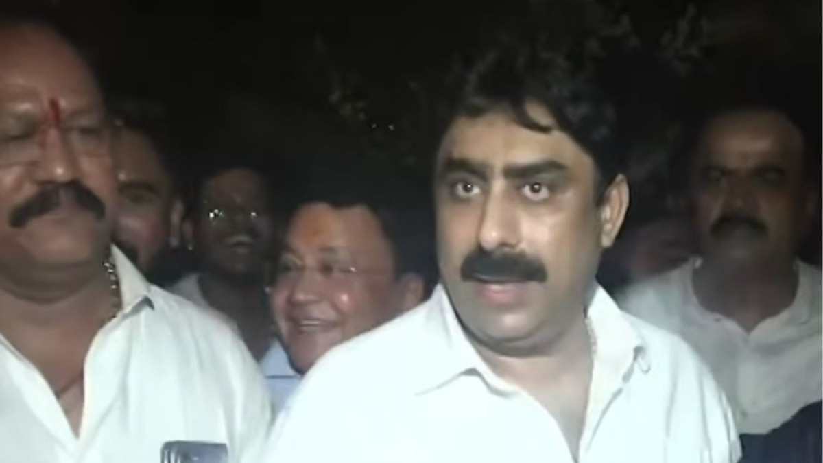 "बॉम्ब टाकेल, माझ्या नादी लागू नका, घरात घुसून मारेन", संजय दिना पाटलांची शिवसैनिकांना धमकी 