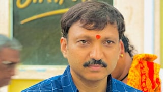 धाराशिव ग्राऊंड रिपोर्ट : टेंडरचे खेळ, निधीचं गणित आणि राजकारणातील 'लक्ष्मीदर्शन' Mumbai Tak