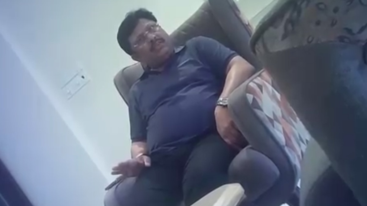 purported video of kolhapur shiv sena shinde faction mla rajesh kshirsagar regarding percentage has gone viral will shiv sena take action