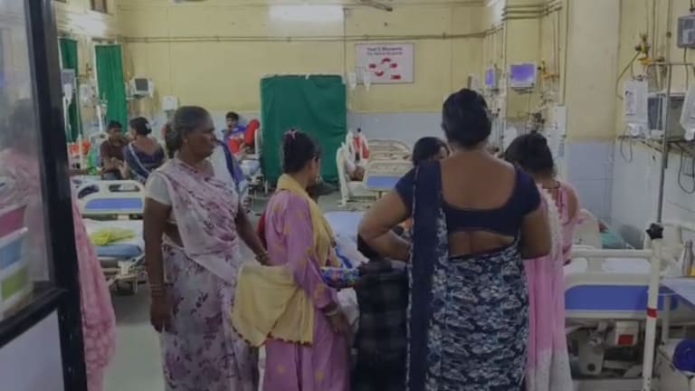 उल्हासनगर : एकाच दिवसात 8 जणांना सर्पदंश! पुढे काय घडलं? Ulhasnagar News