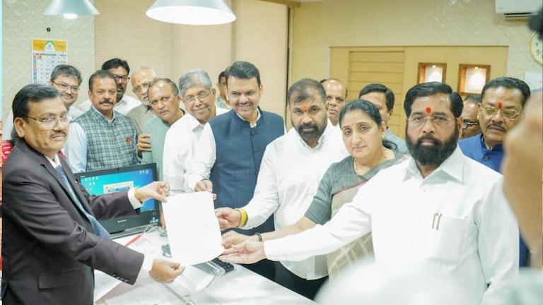 आधी पवार आता ठाकरेंची साथ सोडली, कोण आहेत सचिन अहिर? आदित्य ठाकरेंची वाट बिकट होणार? Sachin Ahir