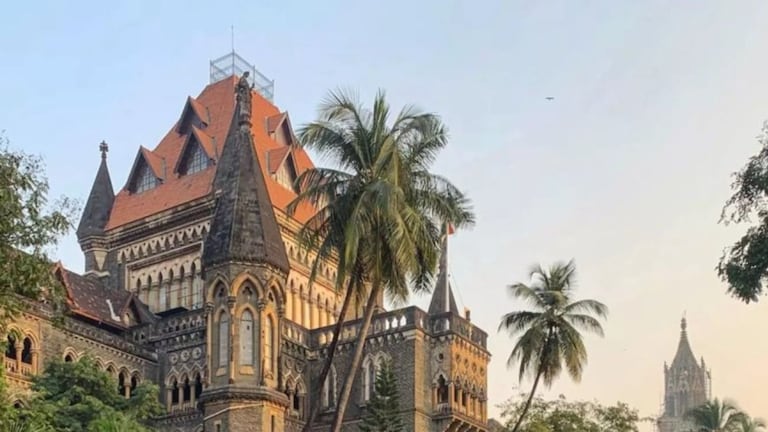 'तुम्ही पंतप्रधान किंवा मुख्यमंत्र्यांचे गुलाम नाहीत, जनतेचे सेवक आहात' हायकोर्टाने पोलिसांना फटकारले Mumbai High Court On Police