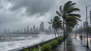 BMC कडून मोठा अलर्ट जारी.. मंत्रालयातील कर्मचाऱ्यांनाही सोडलं घरी, आता 80 ते 90 किमी वेगाने वाहणार वारे! Mumbai Tak