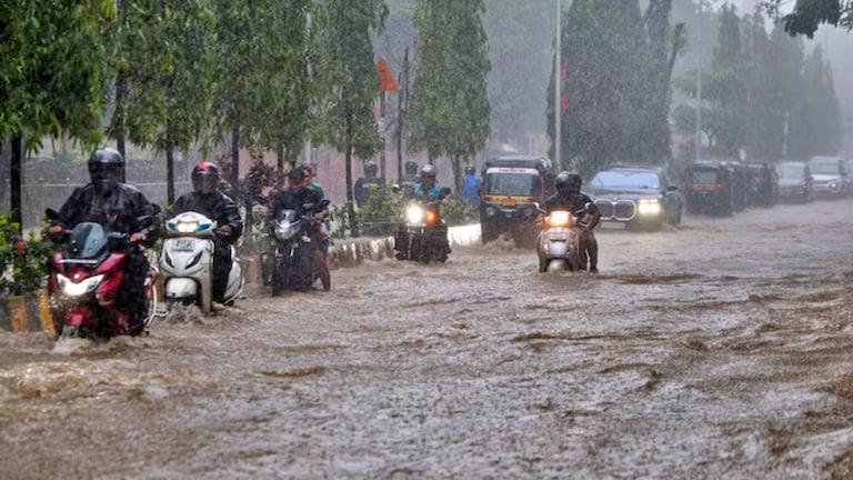 Monsoon Update : 20 वर्षांचा विक्रम मोडला, अतिमुसळधार पाऊस, डेटाच सांगतोय! Mumbai Rain