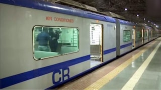 मुंबईची खबर : एसी लोकलसंबंधी मध्य रेल्वेचा मोठा निर्णय, जाणून घ्या सविस्तर Mumbai Tak