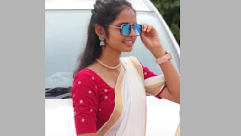 बसस्थानकावरच लावण्याला संपवले, कोयत्याने सपासप वार करुन हत्या, नेमकं कारण काय? Crime News