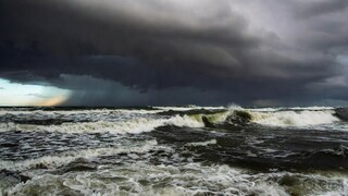 Maharashtra Weather : राज्यातील वातावरण फिरलं, 'या' जिल्ह्यांत वरुणराजाचं रौद्ररूप Mumbai Tak