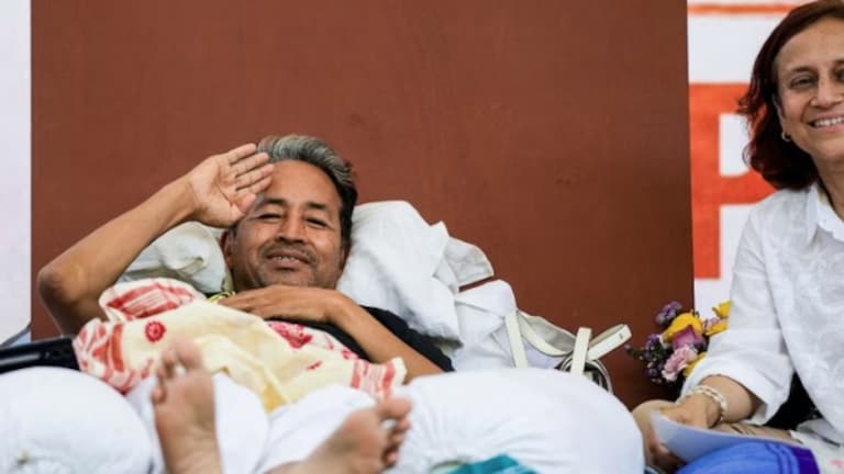 'मला मोर्चात सहभागी व्हायचंय, डिस्चार्ज द्या', वांगचुक यांचं पत्र Saonam Wangchuk Letter