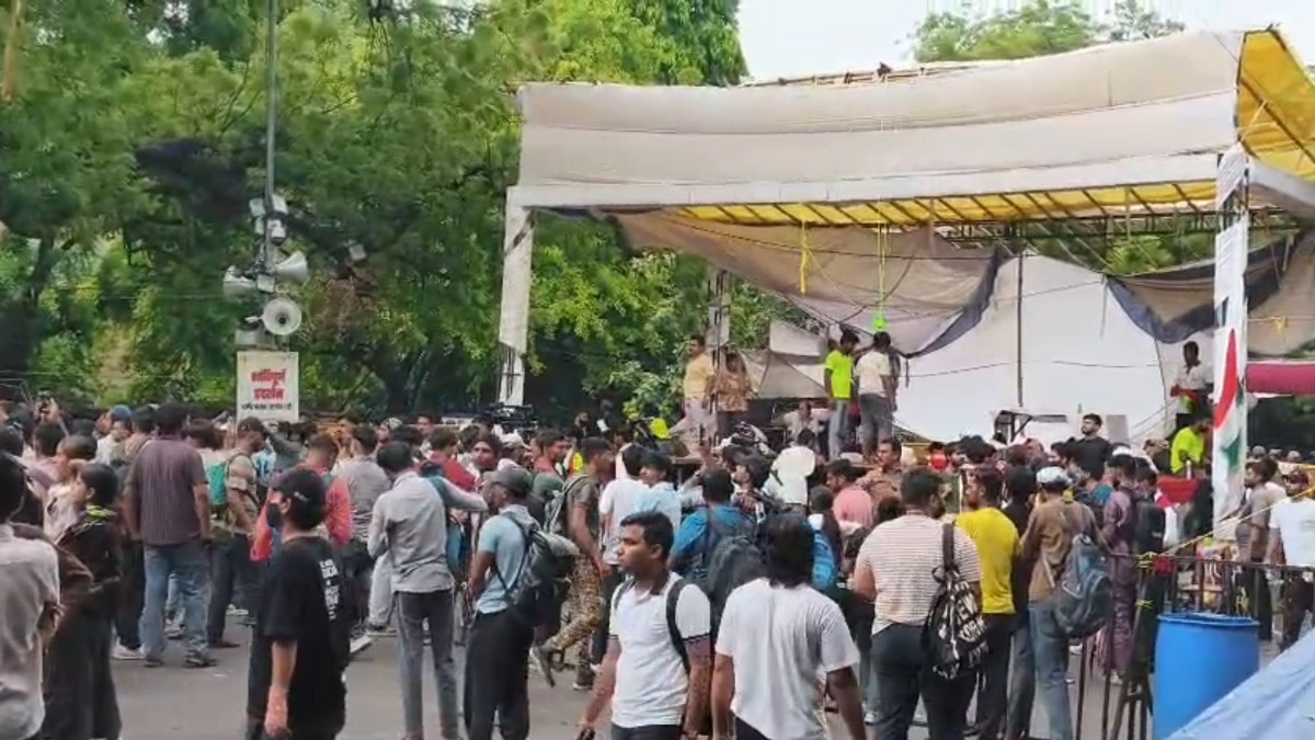 जंतर-मंतरवर आंदोलक पुन्हा जमायला सुरुवात, जोरदार घोषणाबाजी सुरु