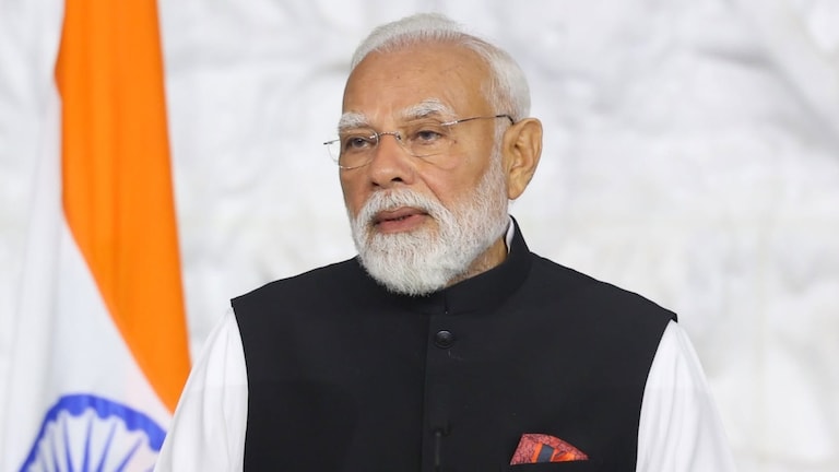 Inside Story: 'इंस्टाग्रामवर अॅक्टिव्ह आहात का?', मोदींनी कॅबिनेट मंत्र्यांना अचानक विचारलं अन्... are you active on instagram why did pm modi suddenly ask this during cabinet meeting