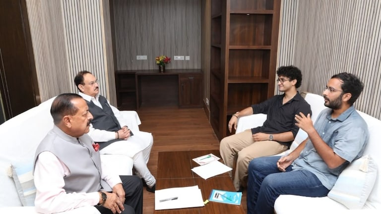 कॉक्रोज जनता पार्टीच्या सरकारकडून मागण्या मान्य, लिखित पत्र अन् आंदोलन मागे CJP Demand