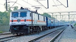 Govt Jobs : रेल्वेमध्ये 4,098 पदांची भरती, कुठे अन् कसा कराल अर्ज? Indian Railway Recruitment