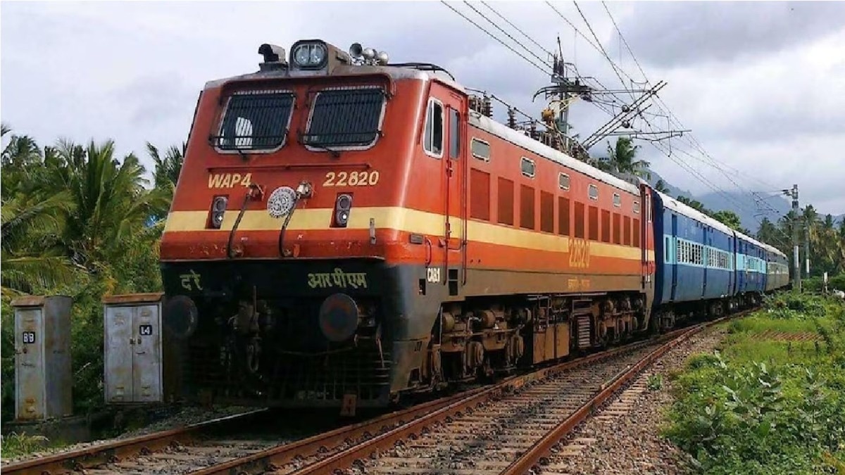 Govt Jobs : रेल्वेत 4098 पदांसाठी मेगाभरती! कसा कराल अर्ज?