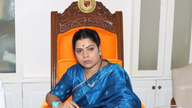 मुंबईची खबर : महापौर रितू तावडे यांच्या प्रसिद्धी मोहिमेसाठी 25 लाखांचा प्रस्ताव, वाद का होतोय? Mumbai News