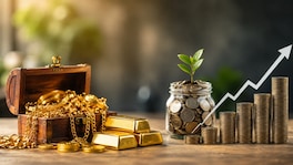 Personal Finance: सोने की SIP? 10 वर्षांत कोण बनलं श्रीमंत? personal finance gold vs sip 10 year returns middle class investment comparison
