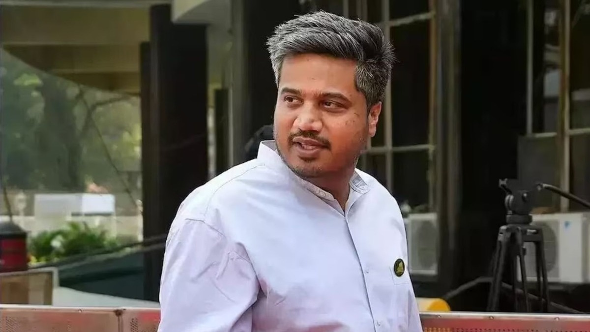 रोहित पवारांच्या पाठपुराव्याला यश, औषध निरीक्षक पदाची भरती प्रक्रिया रद्द