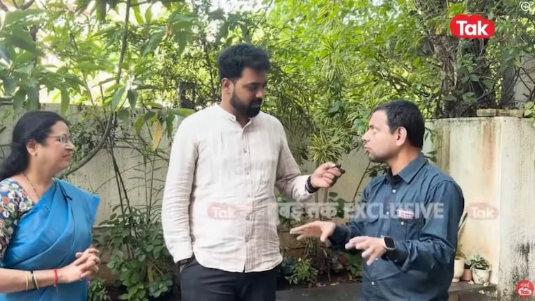 कोथरुडच्या कुलकर्णी आणि पेठेतले बापट.. Medha kulkarni and Vidyanand Bapat interview