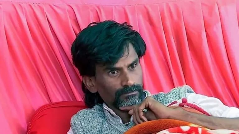 Manoj Jarange Patil Health : मनोज जरांगेंची प्रकृती खालावली, मध्यरात्री डॉक्टरांची धावपळ Manoj Jarange Patil Health