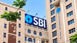Govt Jobs : वर्षाला लाखो रुपयांचं पॅकेज हवंय? मग SBI मधील ही संधी सोडू नका, लगेच करा अर्ज SBI Recruitment