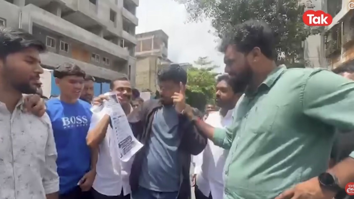 MPSCच्या अध्यक्षांच्या राजीनाम्याची मागणी, विद्यार्थ्यांनी लिहिलेले पोस्टर, VIDEO पाहाच 