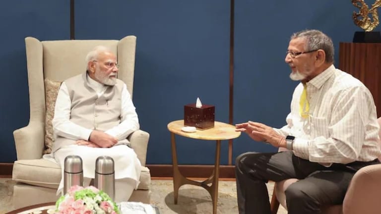 भेट घेऊन तक्रार केली..,अन् झटक्यात पीएम मोदींच्या वर्गमित्राला जमीन परत मिळाली, नरेंद्र मेहतांचा मोठा निर्णय! Asgar Ali Vohra Meets PM Modi