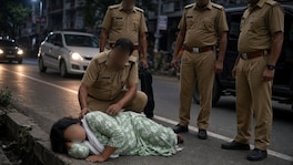 17 वर्षीय अल्पवयीन मुलीवर चौघांनी केला अत्याचार, नंतर रस्त्याच्या कडेला दिलं सोडून Crime News (AI Photo)