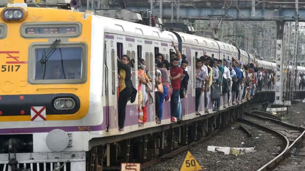 मुंबईची खबर : रविवारचा मेगा ब्लॉक, तुमच्या मार्गावर लोकल वेळेवर धावणार की उशिरा?