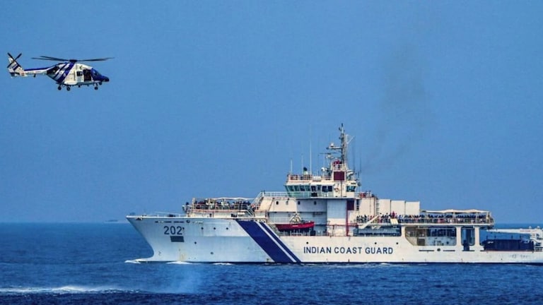 Govt Jobs : भारतीय तटरक्षक दलात नोकरीची संधी, अर्ज कसा कराल? Indian Coast Guard Recruitment