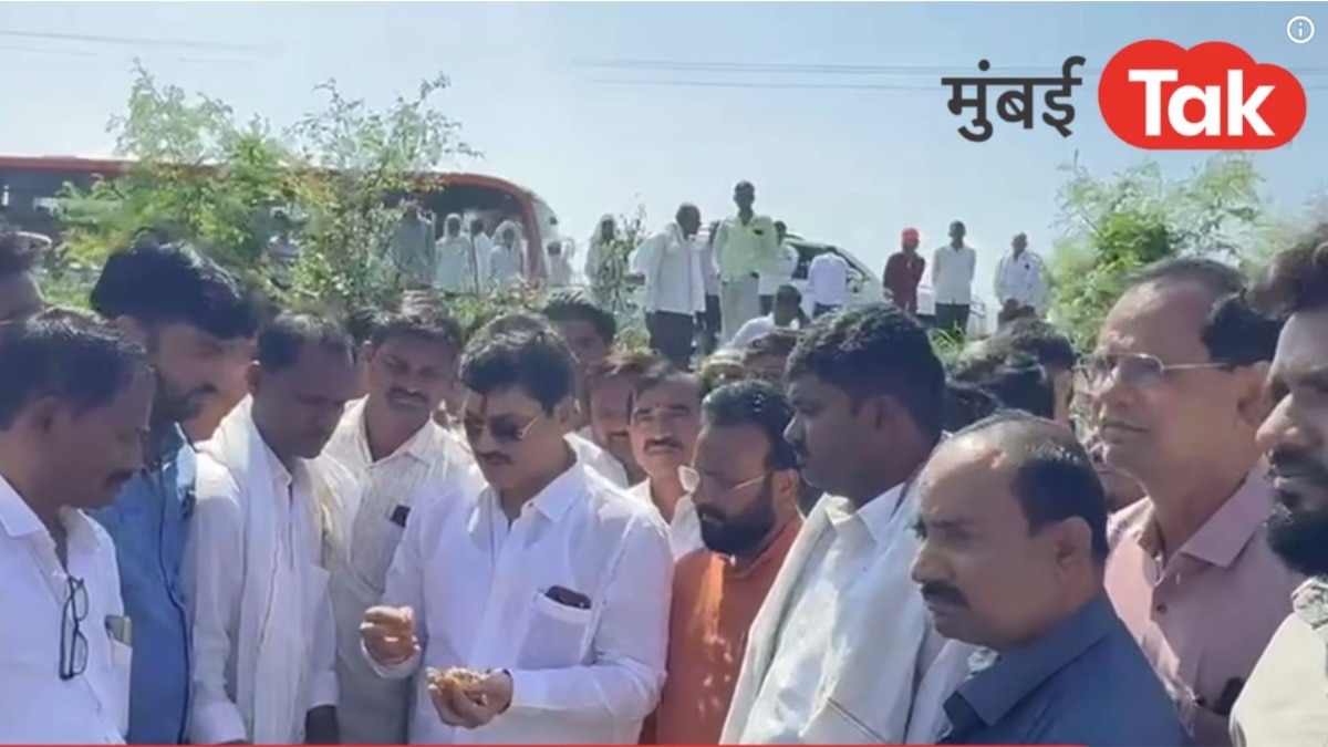 'मी मुख्यमंत्र्यांशी बोलेन', शेतकऱ्यांना भेटून धनंजय मुंडेंचा शब्द, काय घडलं?