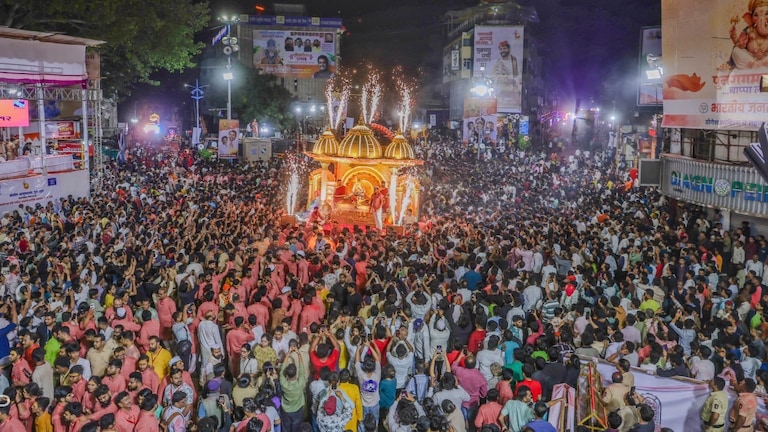श्रीमंत भाऊसाहेब रंगारी गणपती बाप्पाची विसर्जन मिरवणूक 6 तास 30 मिनिटे… shrimant bhausaheb rangari ganpati visarjan procession pune 6 hours 30 minutes