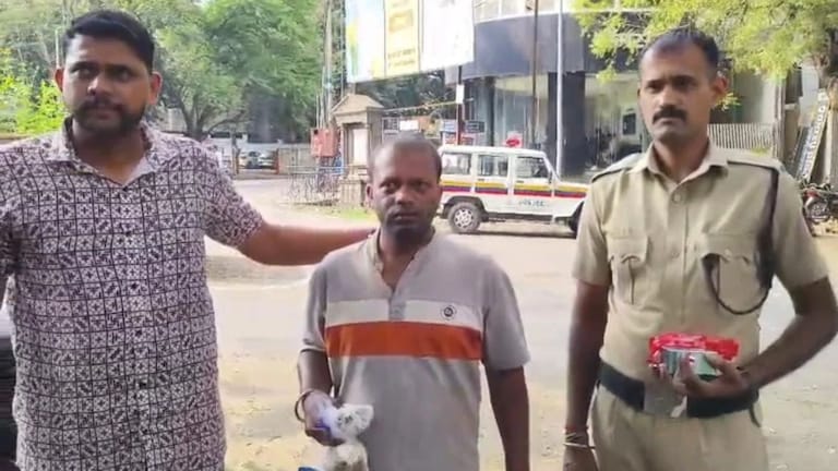कोल्हापूर : वडिलांच्या मित्राने खेळायला घेऊन जाण्याच्या बहाण्याने चिमुकलीला पंचगंगा नदीकडे नेलं अन्... Kolhapur Crime News
