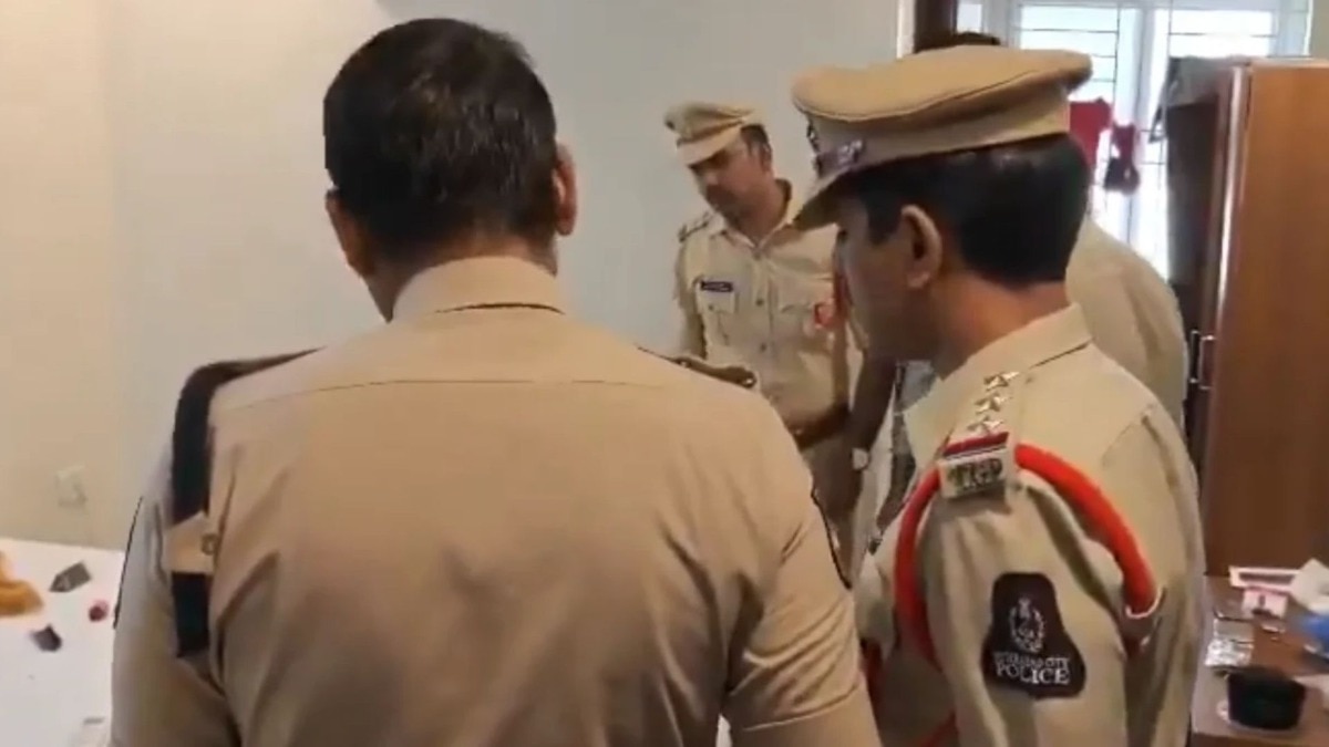 बनावट नावाने ओयो रुम घेतली अन् मध्यरात्री साधला डाव, महिला बँक कर्मचाऱ्यासोबत काय घडलं?